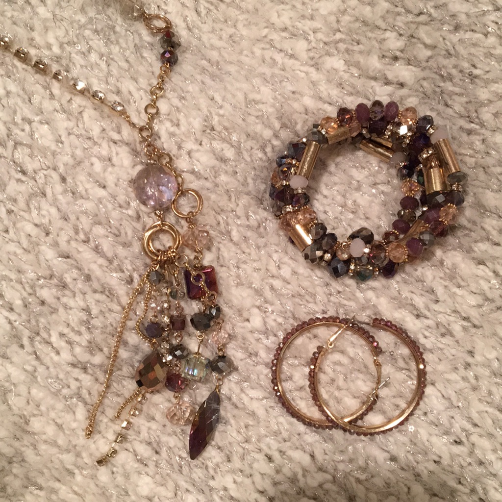 Gorgeous Inc Jewelry Set 30$